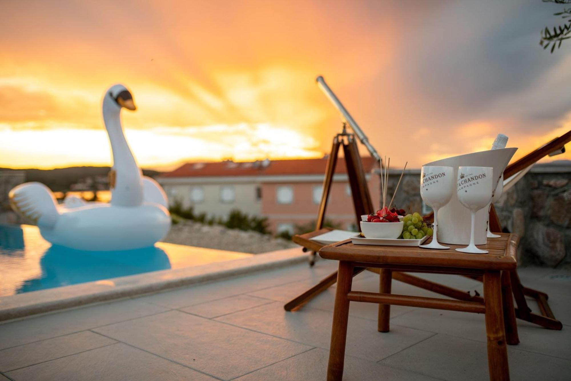 Luxury Villa Allen With Pool Klimno Habitación foto