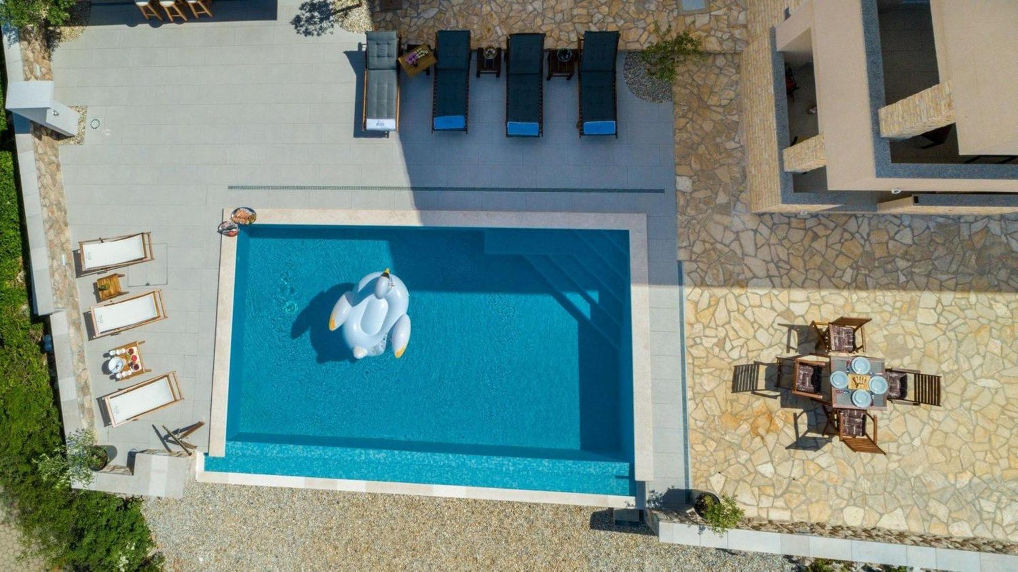Luxury Villa Allen With Pool Klimno Habitación foto